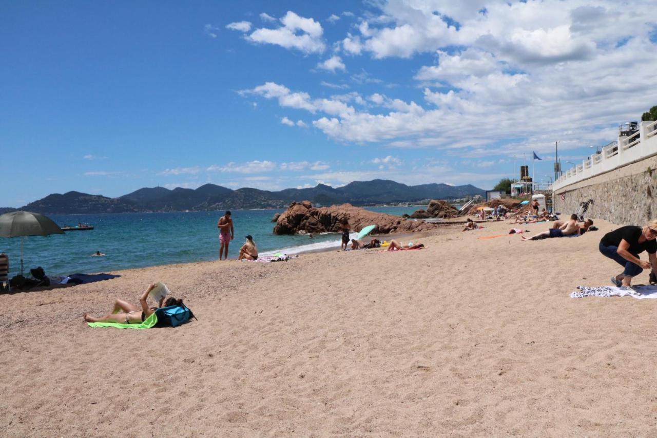 Studio With Beautiful Sea View And Direct Beach Access Cannes Exteriér fotografie