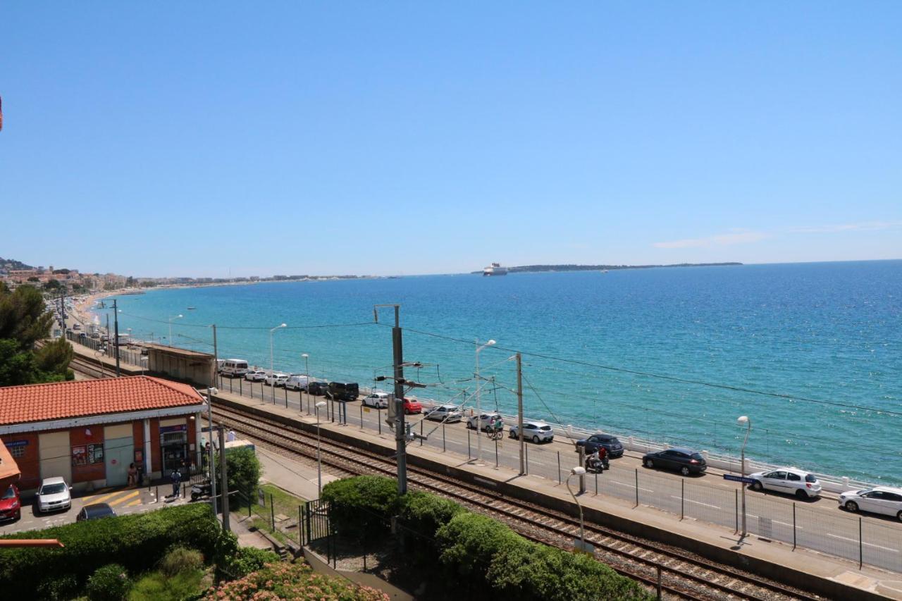 Studio With Beautiful Sea View And Direct Beach Access Cannes Exteriér fotografie