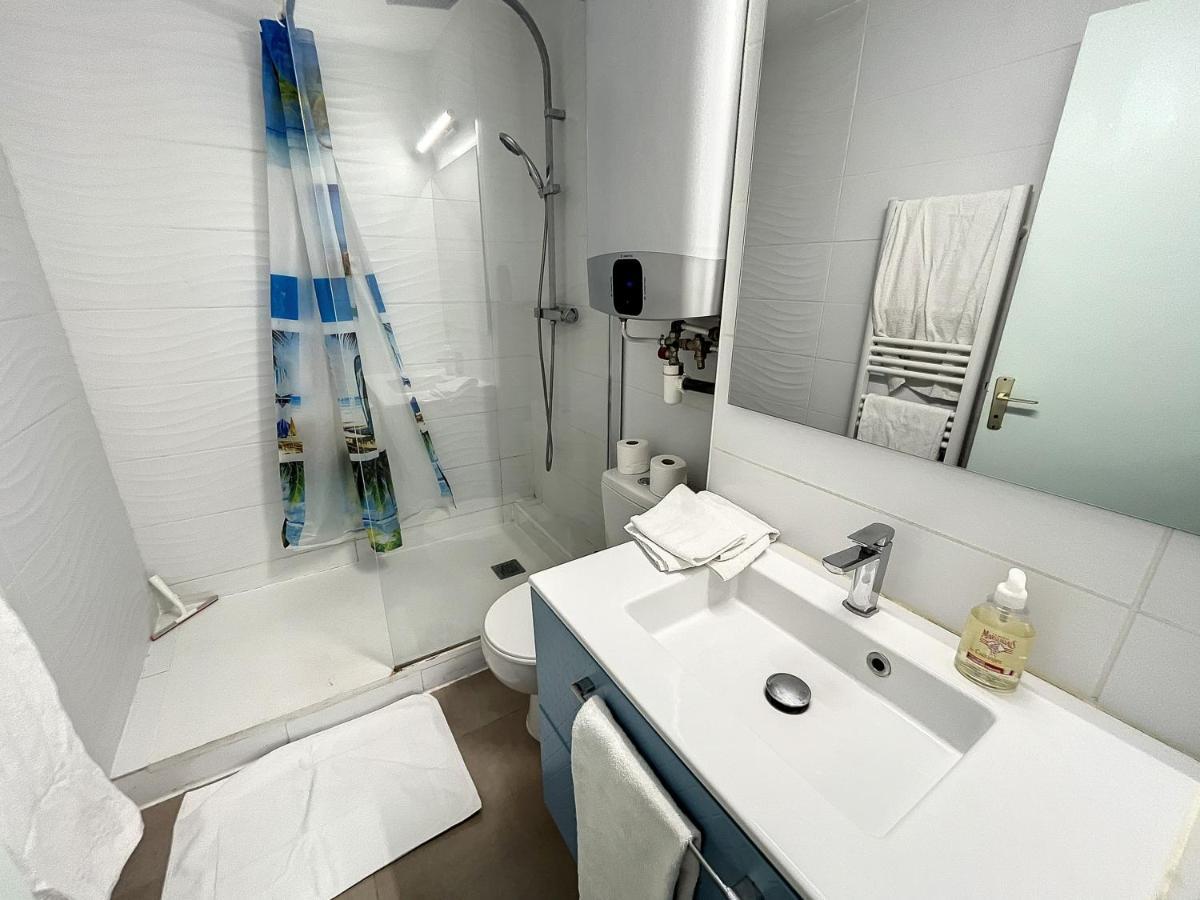 Studio With Beautiful Sea View And Direct Beach Access Cannes Exteriér fotografie